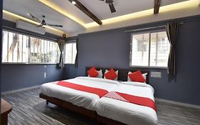Hotel Ashirwad, Solapur